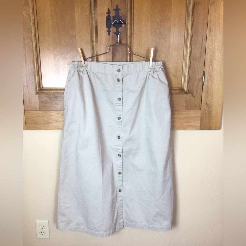 Bobbie Brooks Cotton Front Button Elastic Inset W… - image 1